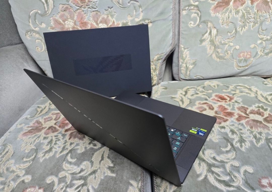 Asus Rog Zephyrus G16 RTX 5070Ti — Elektronika, Bakı (8)