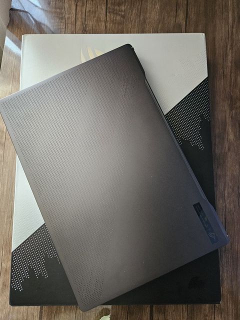 Asus ROG Zephyrus G16