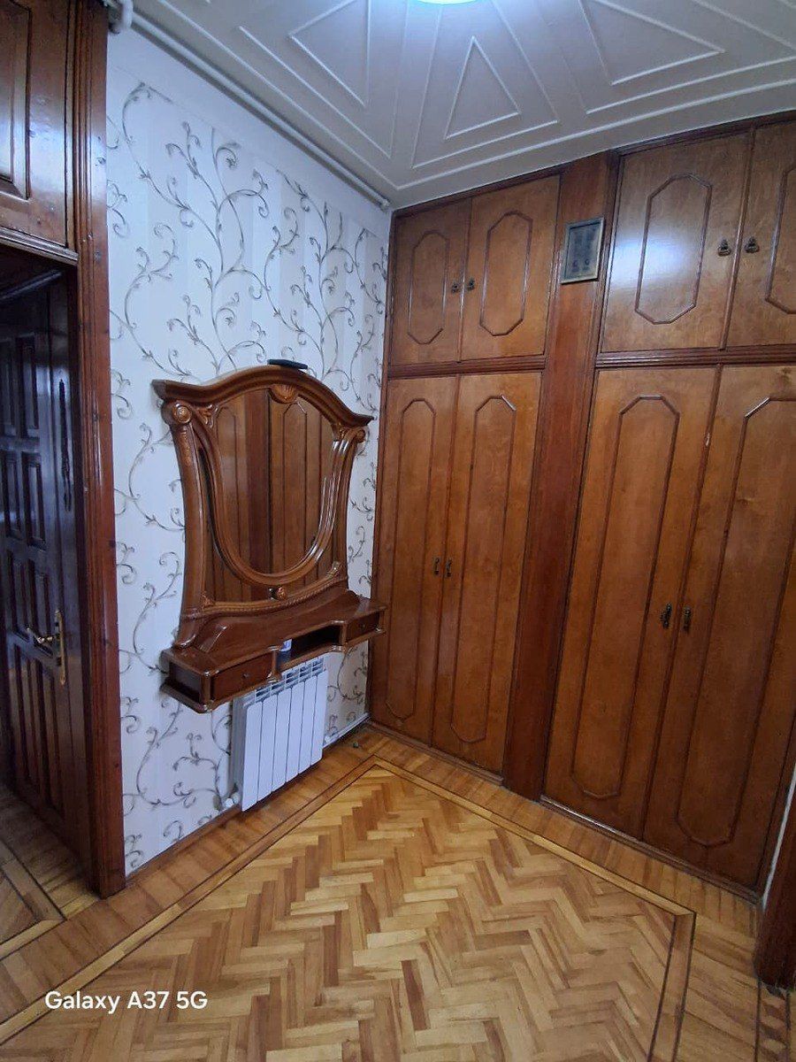 Satılır 2 otaqlı köhnə tikili 65 m² — Mənzil, Bakı (3)