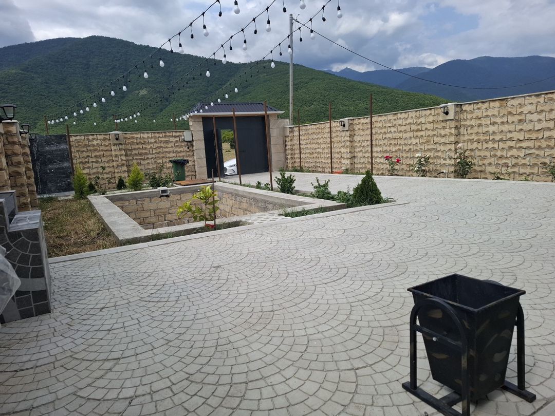 Oğuz şəhərində həyət evi günlük kirayəsi — Ev, villa, Oğuz (7)