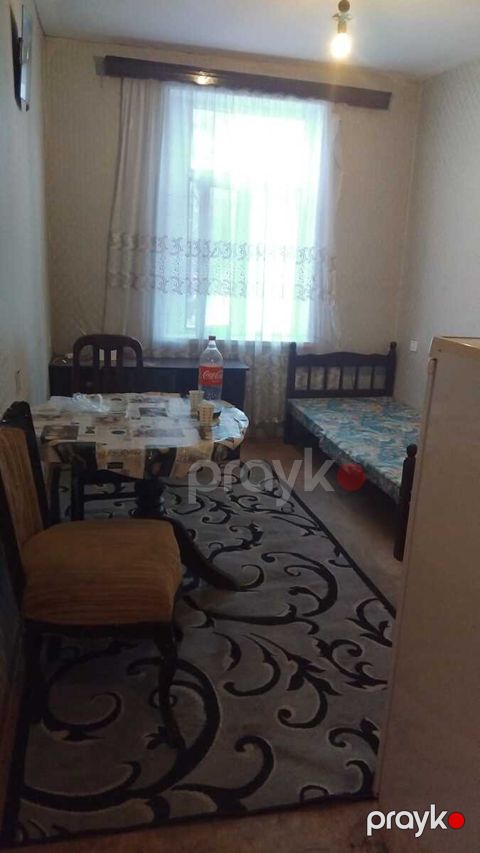 İcarəyə verilir 2 otaqlı köhnə tikili 50 m²
