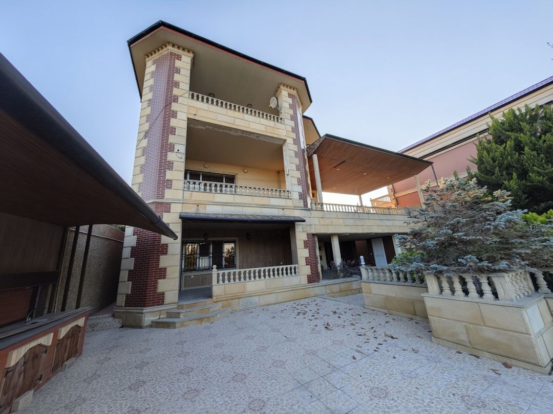 Satılır 10 otaqlı həyət evi/bağ evi 300 m² — Ev, villa, Bakı