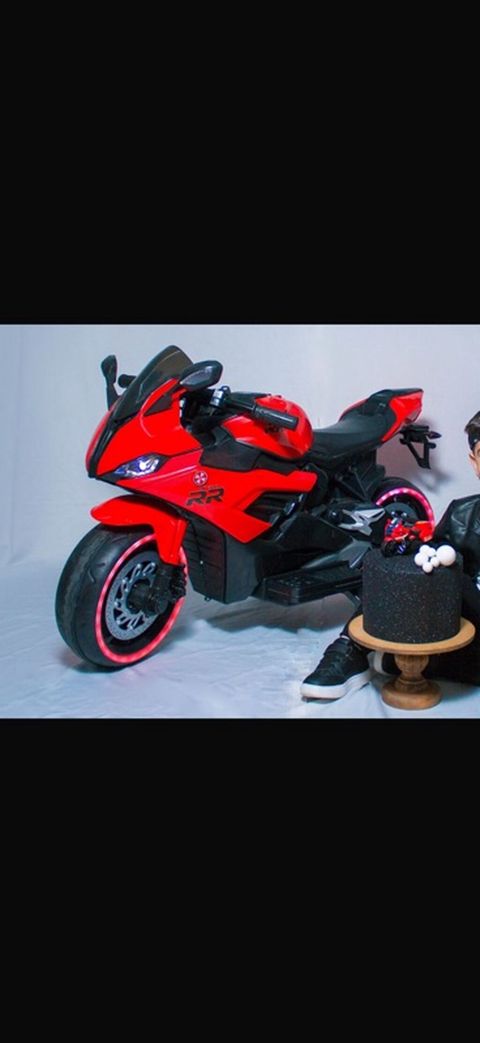Uşaqlar uçun motorsiklet satilir, yenidir, cox az işlenib, heç bir