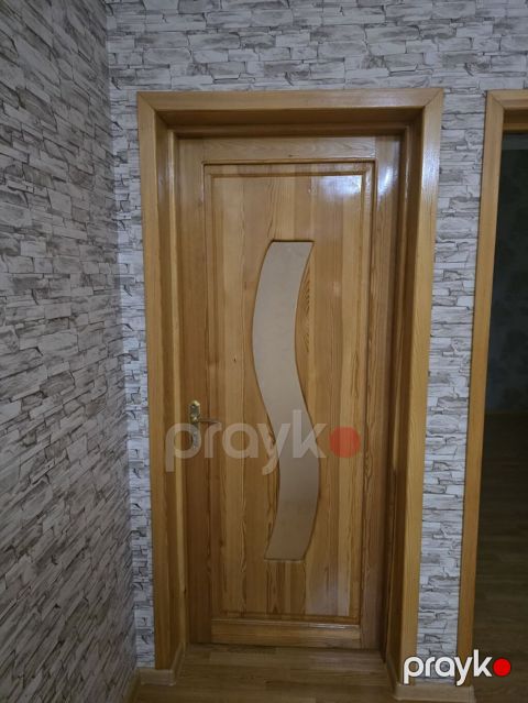 Taxta otaq qapısı — 5 ədəd, 200×90 sm, şüşə dekorlu