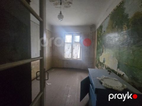 Satılır 3 otaqlı köhnə tikili 75 m²