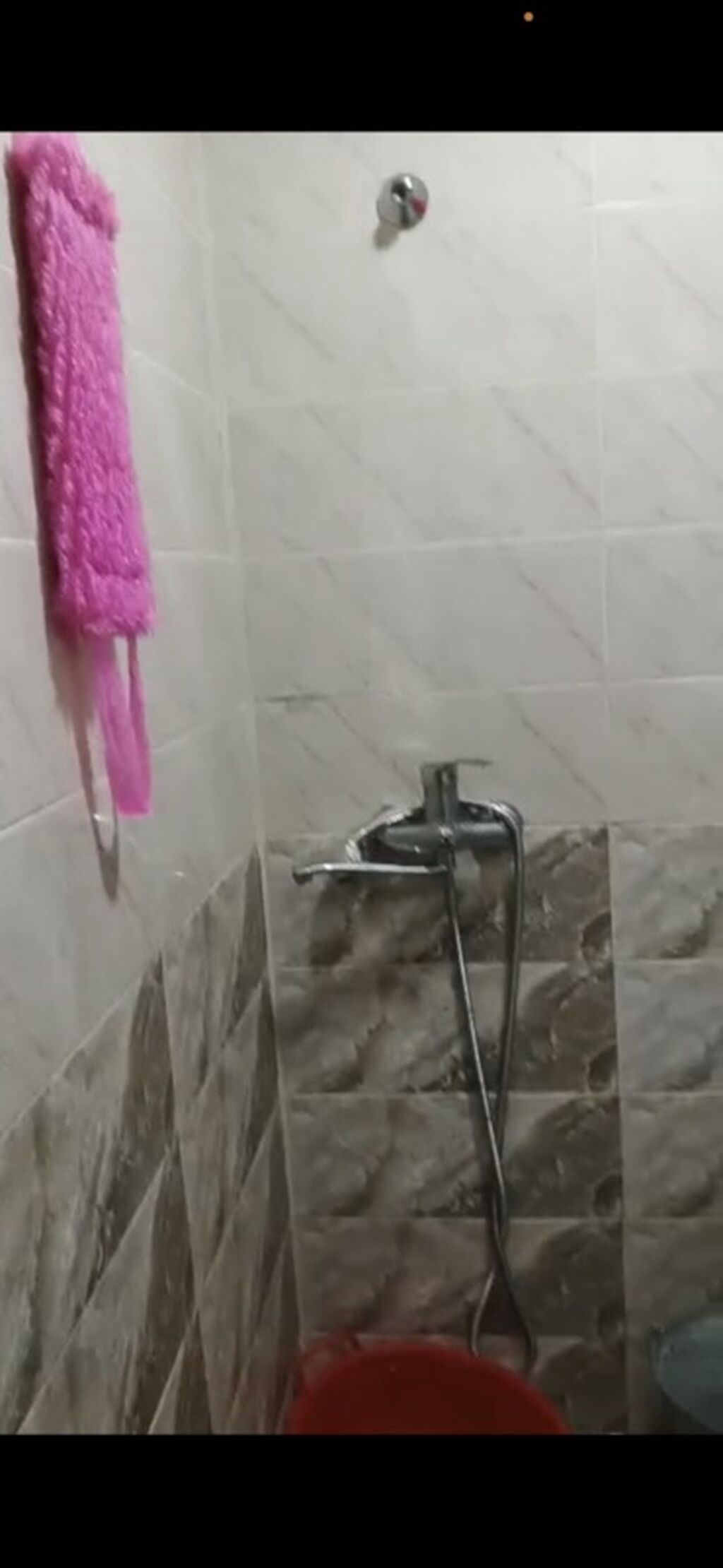 Yalnix xanmlar ucun ev nezerde tutulub Elaqe nomresi 077 117 37 41 — Daşınmaz əmlak, Xırdalan (3)