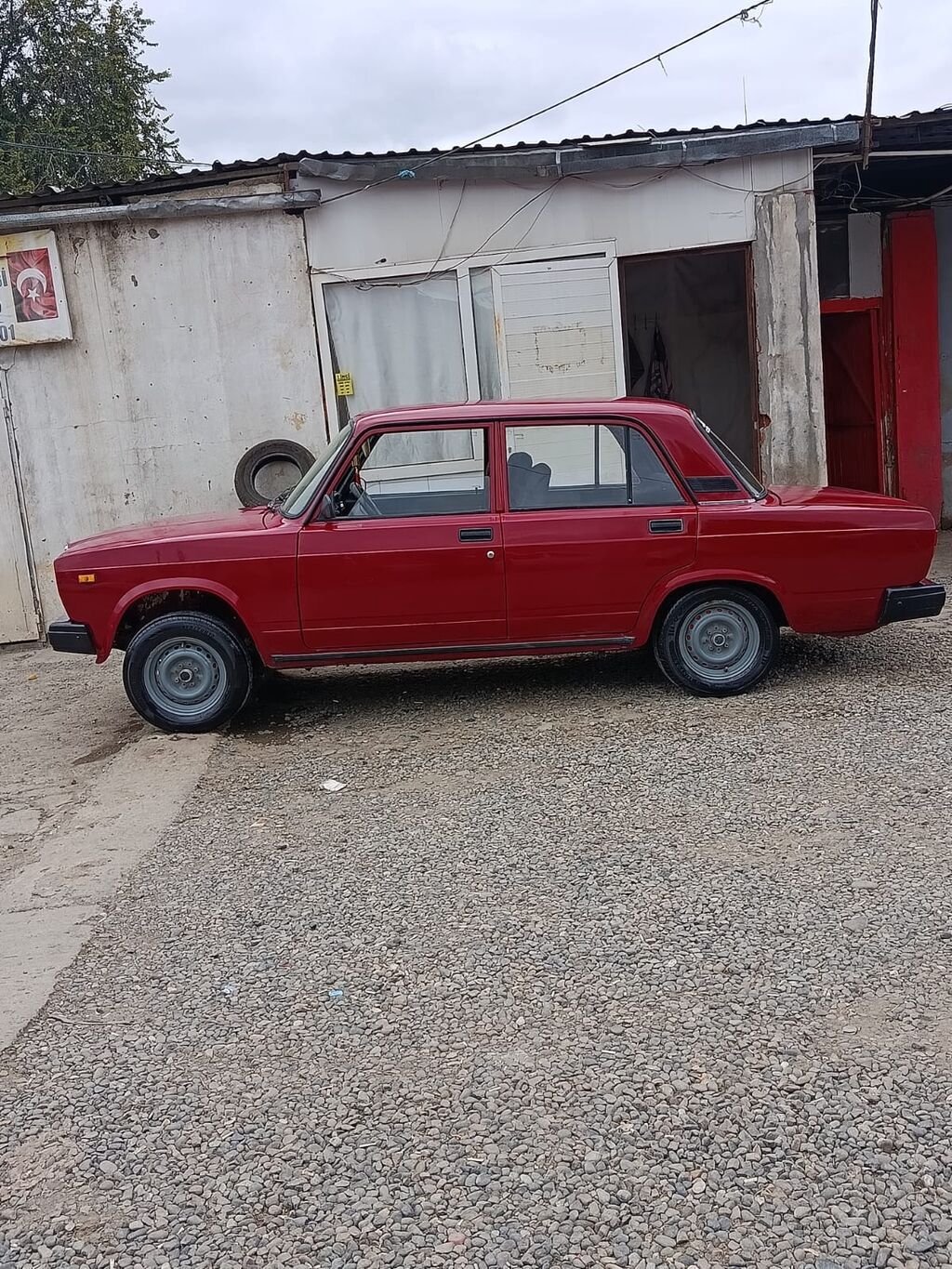 VAZ 2107, qırmızı sedan Xüsusiyyətlər: - Kuzov: 4 qapılı sedan — Avto, Cəlilabad (2)