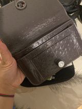 Hermès dəri cüzdan – tünd qəhvəyi, timsox/struç qaşqarlı teksturalı — Sebine
