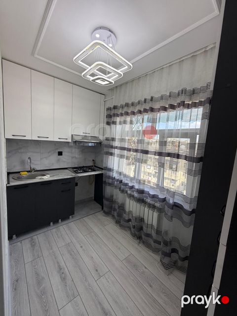 Satılır 2 otaqlı köhnə tikili 45 m² — Bakı