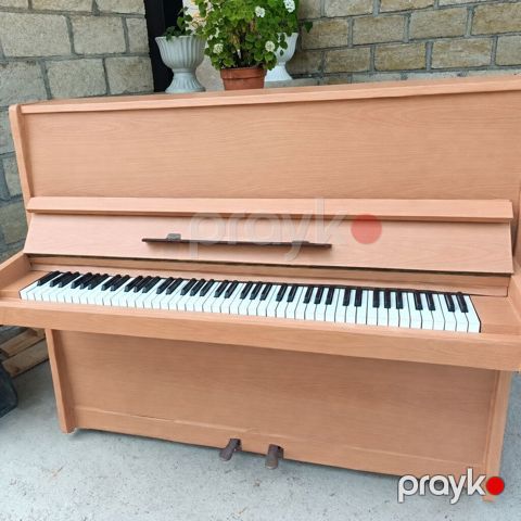 Piano satılır . Çatdırılma yoxdur