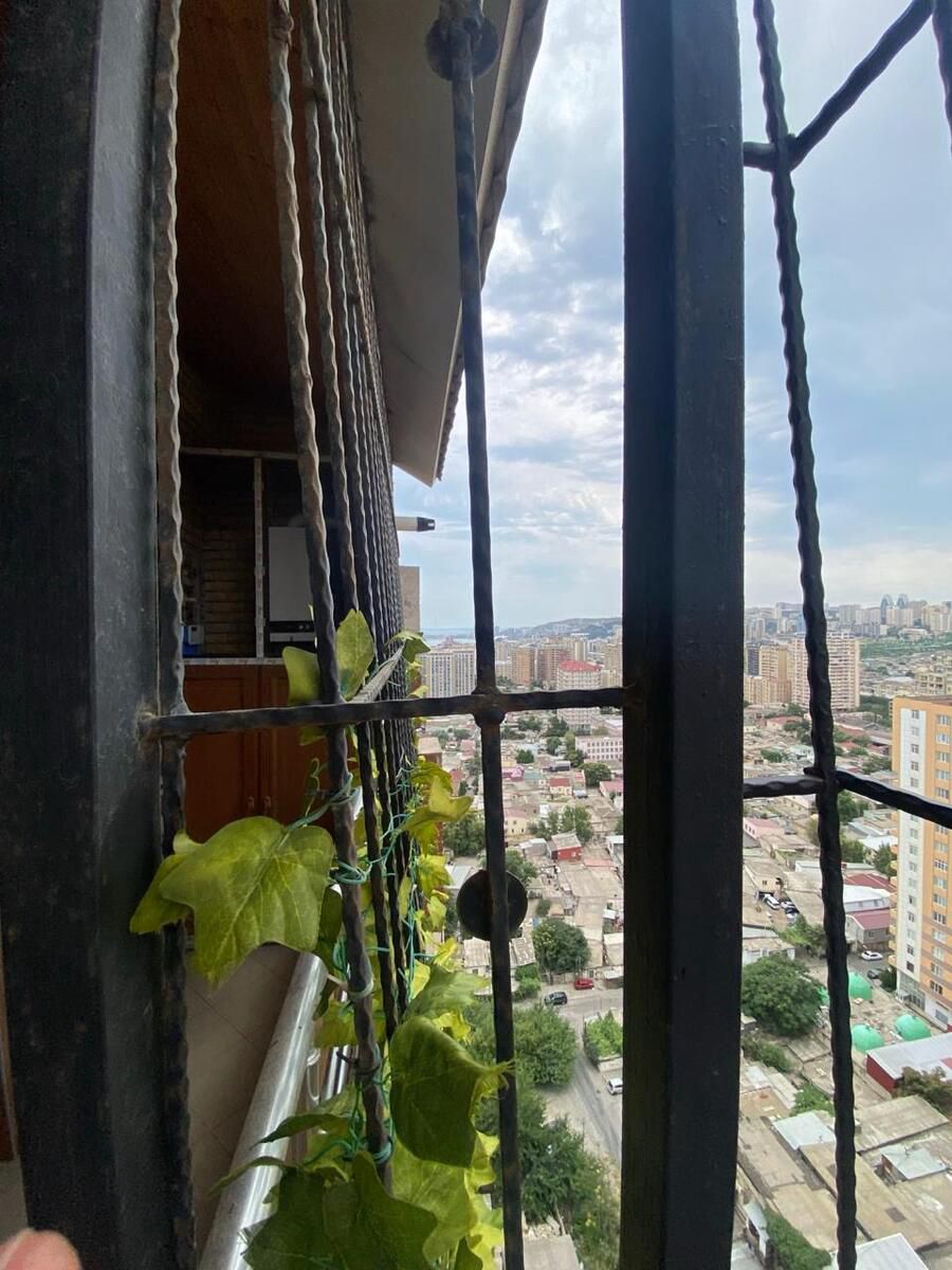 Satılır 4 otaqlı yeni tikili 200 m² — Mənzil, Bakı (9)