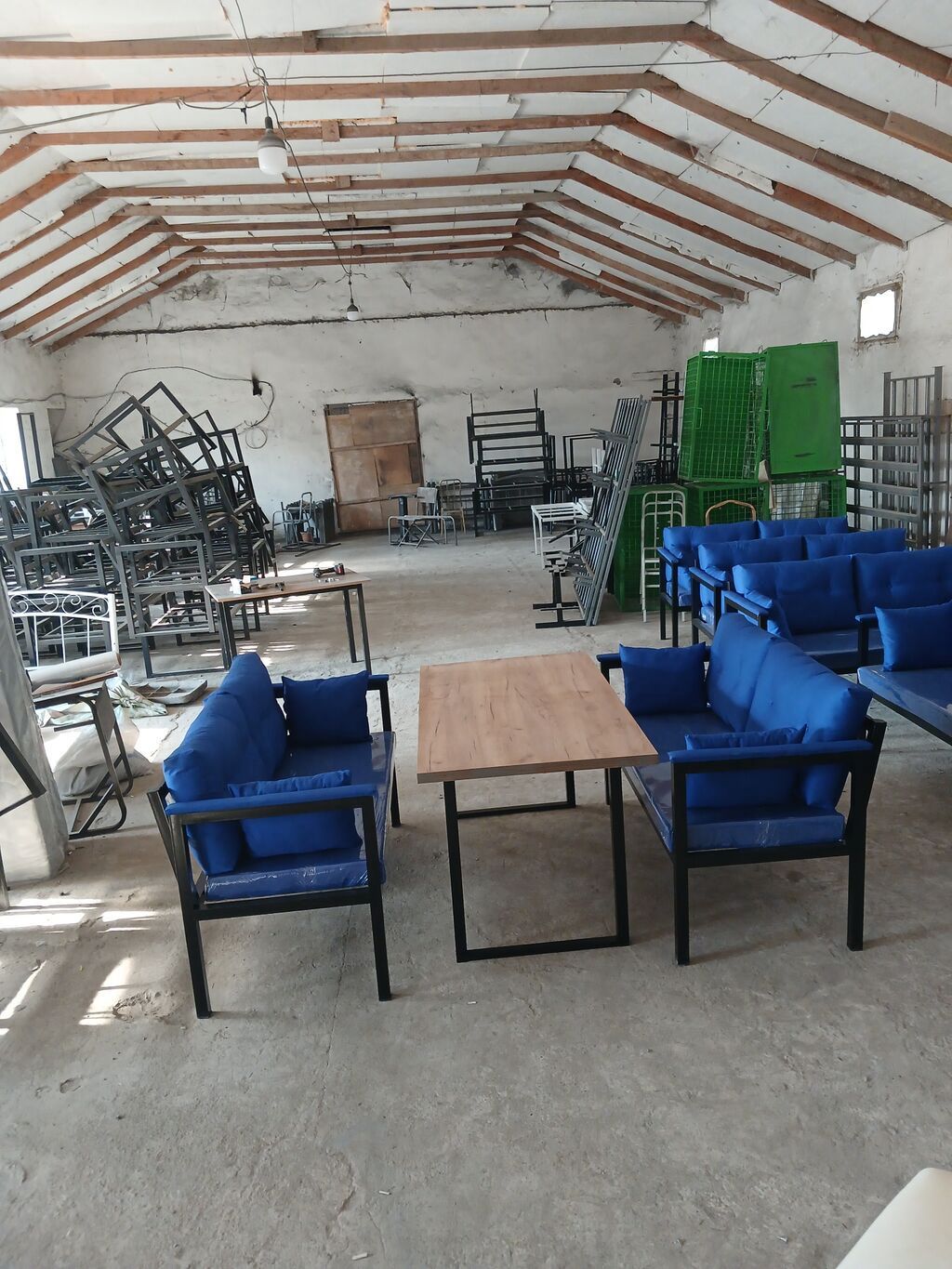 Metal karkaslı bağ-terrasa mebel dəsti — 2 divan, 1 masa, mavi yastıqlar — Mobilya dəstləri, Digah (3)