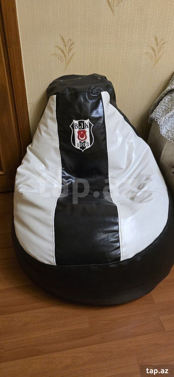 Beşiktaş puf — Mallar, Bakı