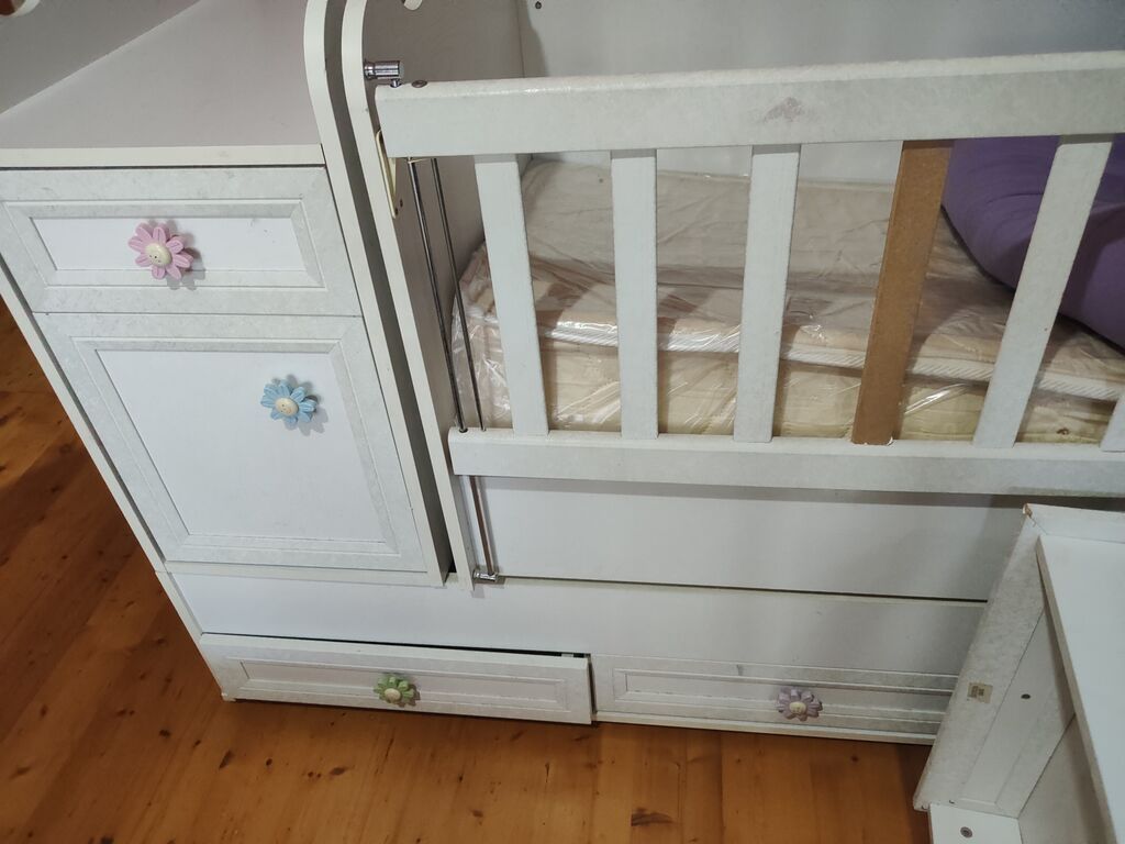 Uşaq beşiyi və komod dəsti - Material: ağ rəngli laminat/taxta — Mebel, Bakı (2)