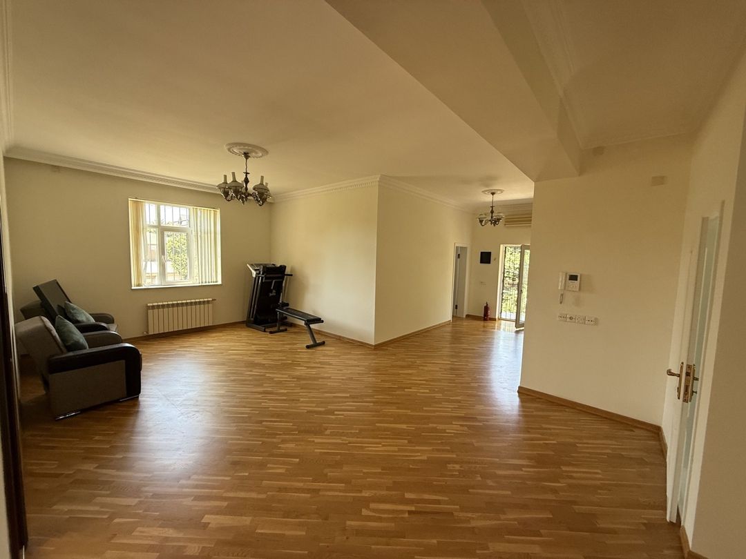 İcarəyə verilir 9 otaqlı həyət evi/bağ evi 400 m² — Ev, villa, Bakı (12)