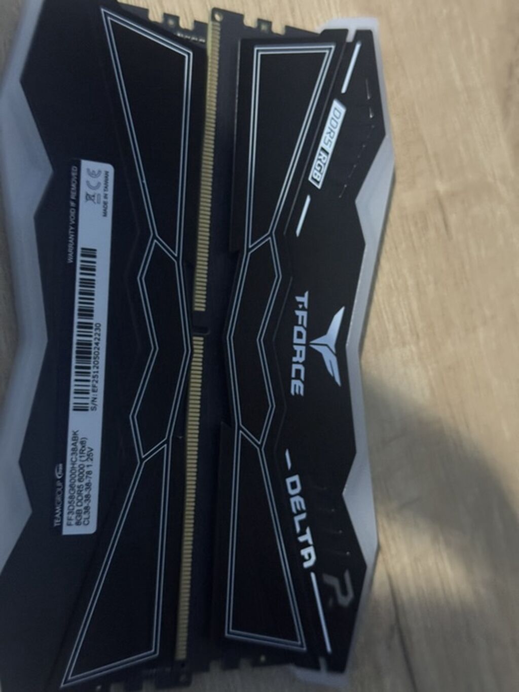 TeamGroup T-Force Delta RGB DDR5 RAM dəsti - Model: T-Force Delta RGB