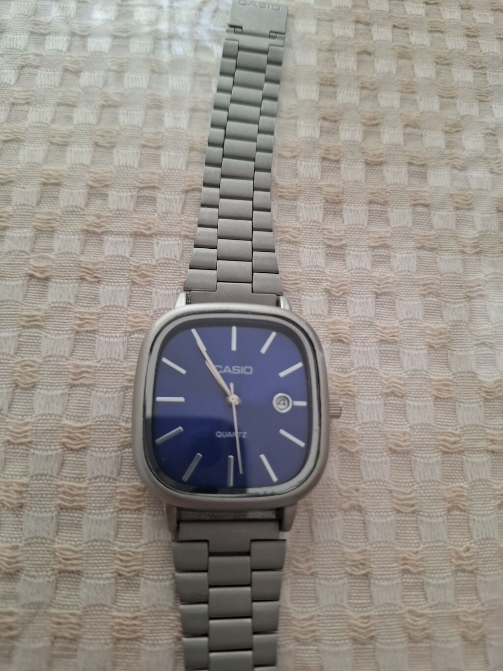 Casio kişi qol saatı - Klassik dizayn: yumru künclü kvadrat korpus — Qol saatları, Bakı
