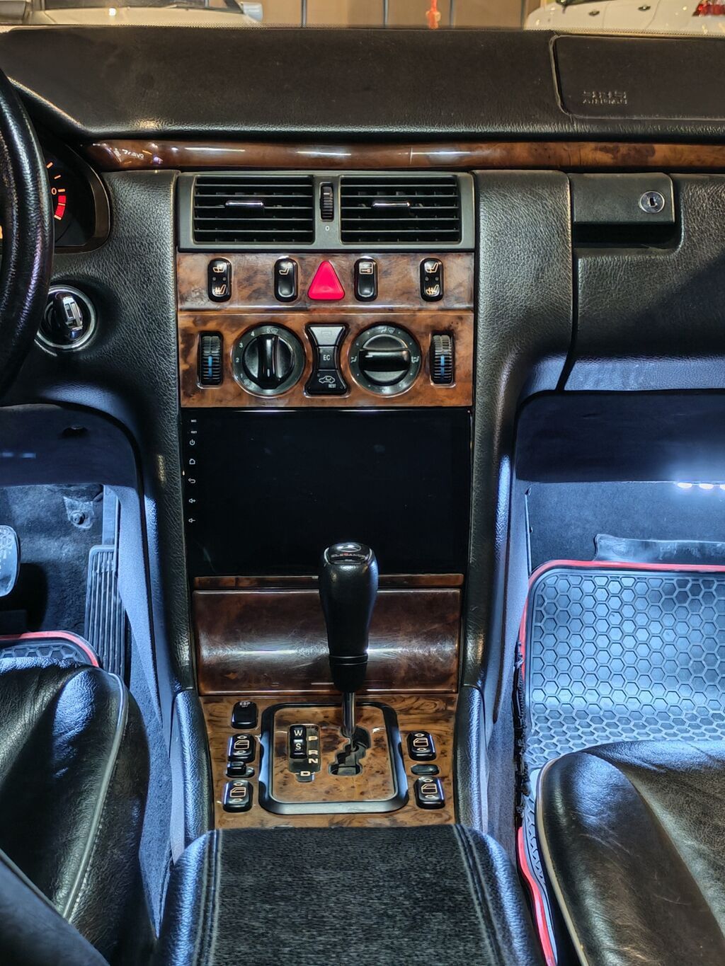 Mercedes-Benz E 240: 2.4 l | 2000 il Sedan — Avto, Sumqayıt (5)