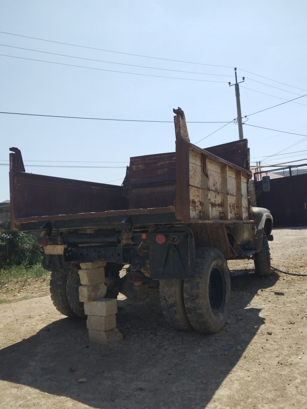 ZIL-130 tipli yük maşını – dump tipli kuzov - Güclü benzin mühərriki — Yük maşınları, Qobu (3)