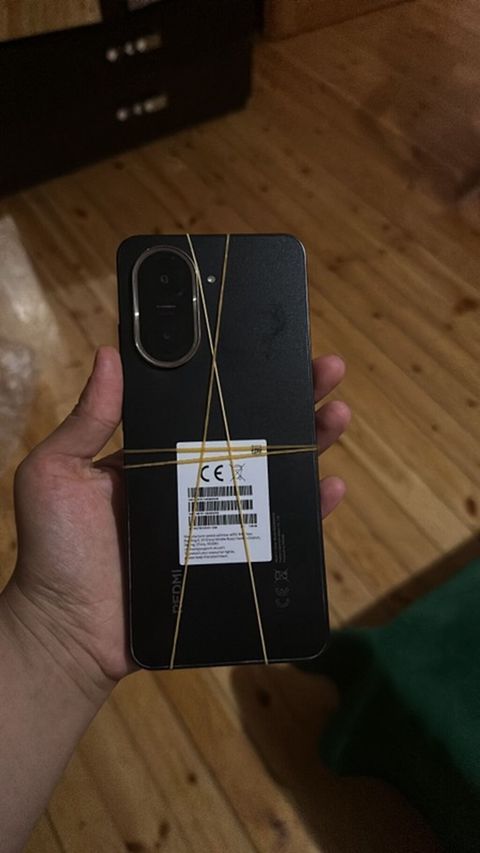 Redmi A5 128 GB, Qara, Sınıq Ekran — 100 AZN