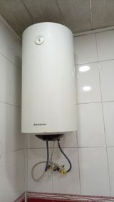 Ariston elektrik su qızdırıcısı (şaquli, silindrik model) - Brend — Elektronika