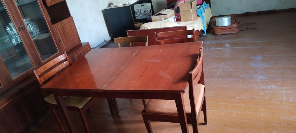 Taxta yemək masası və 4 ədəd stul - Material: tam taxta (cilalanmış — Mebel, Bakı