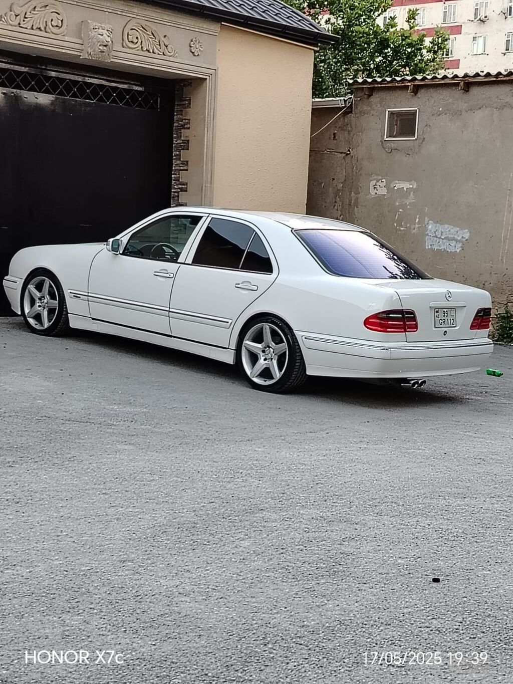Mercedes-Benz E-Class: 3.2 l | 2000 il Sedan — Avtomobillər, Sanqaçal (2)