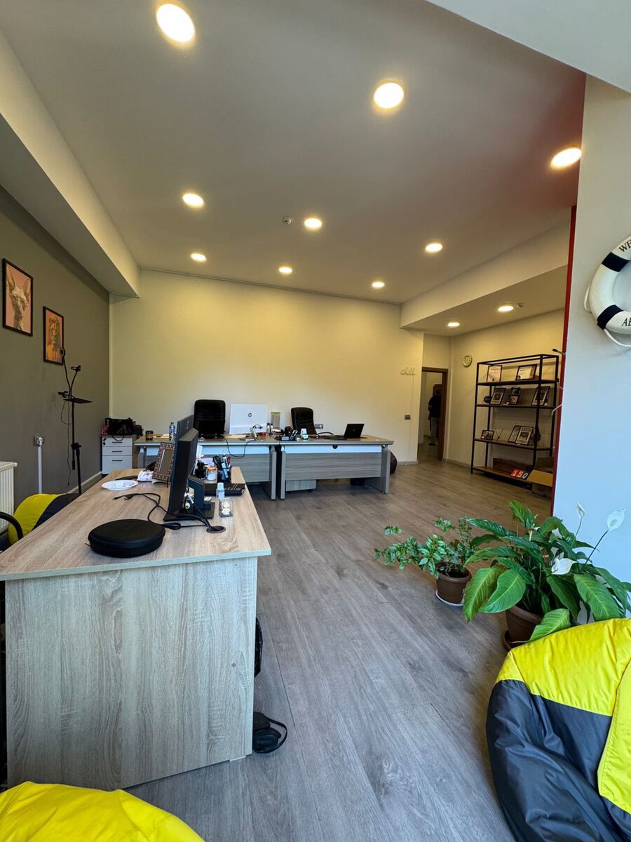 Satılır obyekt 560 m² — Əmlak, Bakı (11)