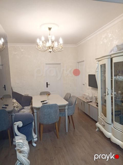 Satılır 3 otaqlı köhnə tikili 55 m²