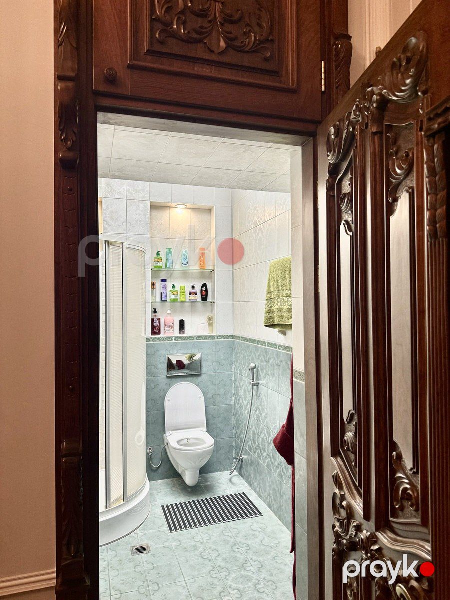 İcarəyə verilir 3 otaqlı köhnə tikili 231 m² — Mənzil, Bakı (8)