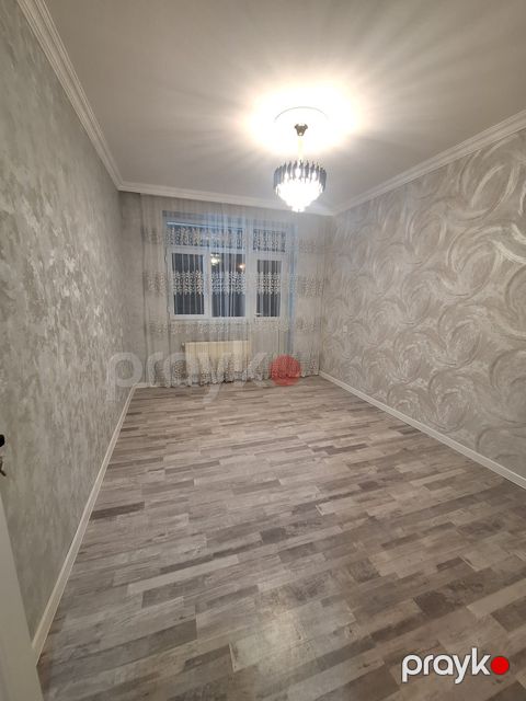 Satılır 2 otaqlı köhnə tikili 60 m²