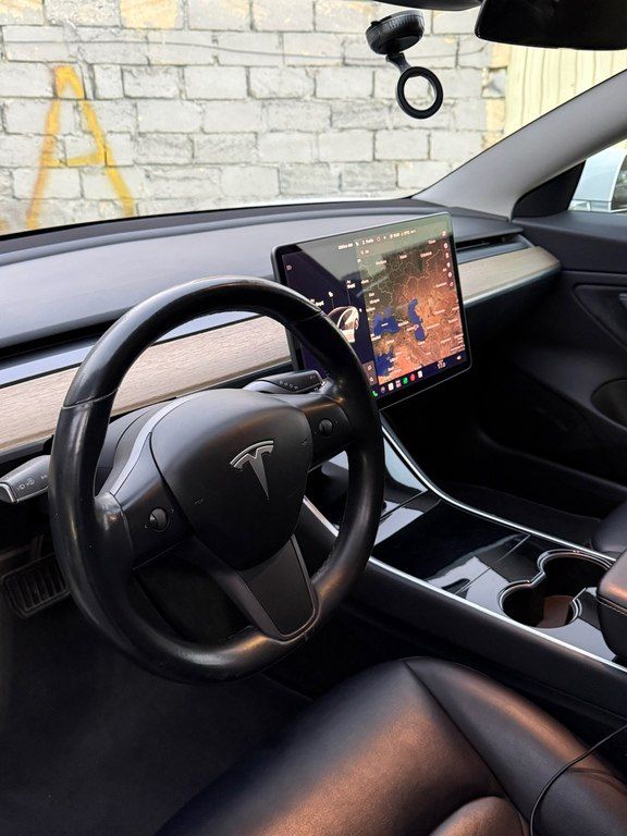Tesla Model 3, 62 kWh, 2018 il, 103 000 km — Avtomobillər, Bakı (9)