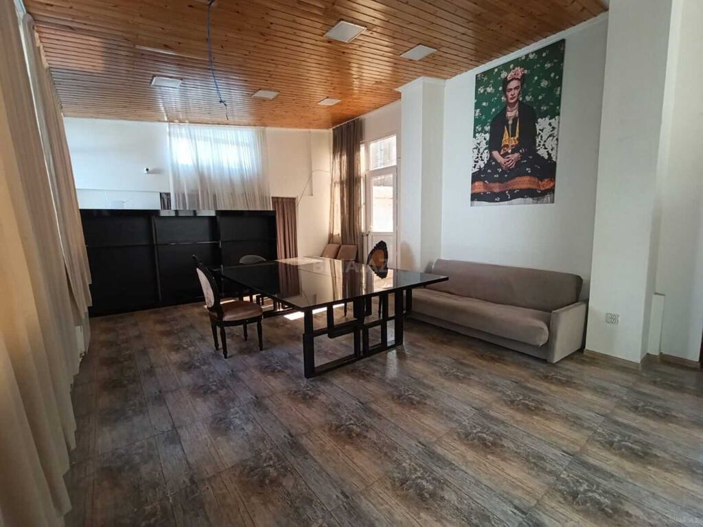 Nərimanov rayonu, Məmməd Araz və Şəmsi Rəhimov küçələrinin