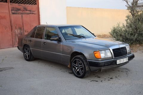 Mercedes 200 E, 2.0 L, 1993 il, 358 127 km