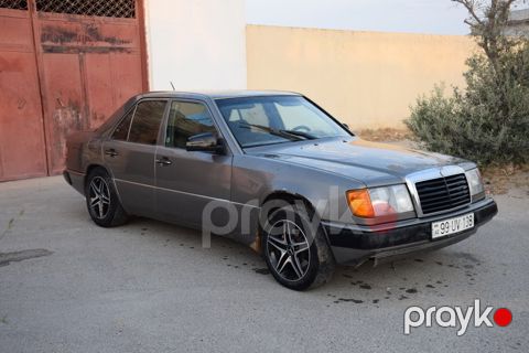 Mercedes 200 E, 2.0 L, 1993 il, 358 127 km