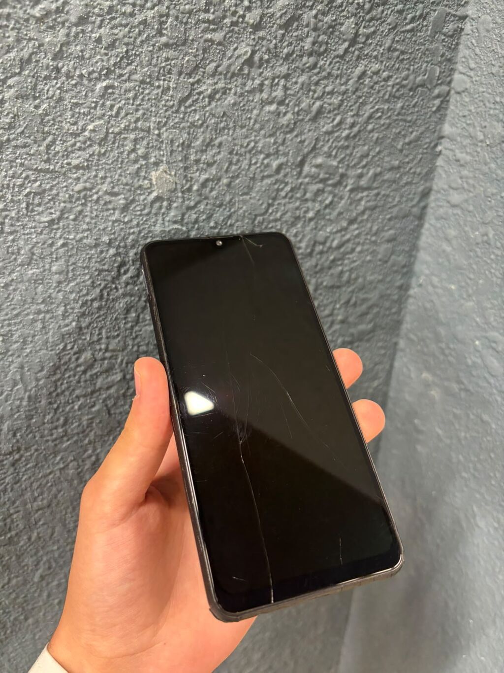 Samsung Galaxy A33, 128 GB, rəng - Qara, Qırıq — Samsung, Bakı (5)