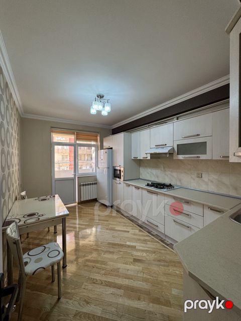 Satılır 3 otaqlı yeni tikili 110 m²