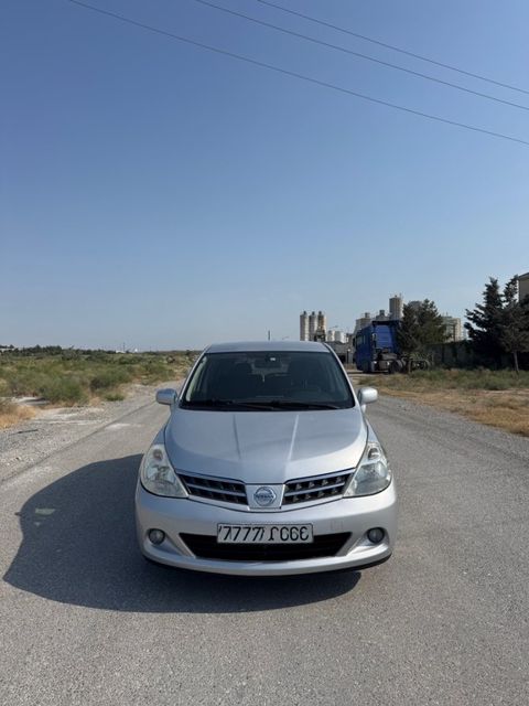 Nissan Tiida, 1.5 L, 2011 il, 100 000 km