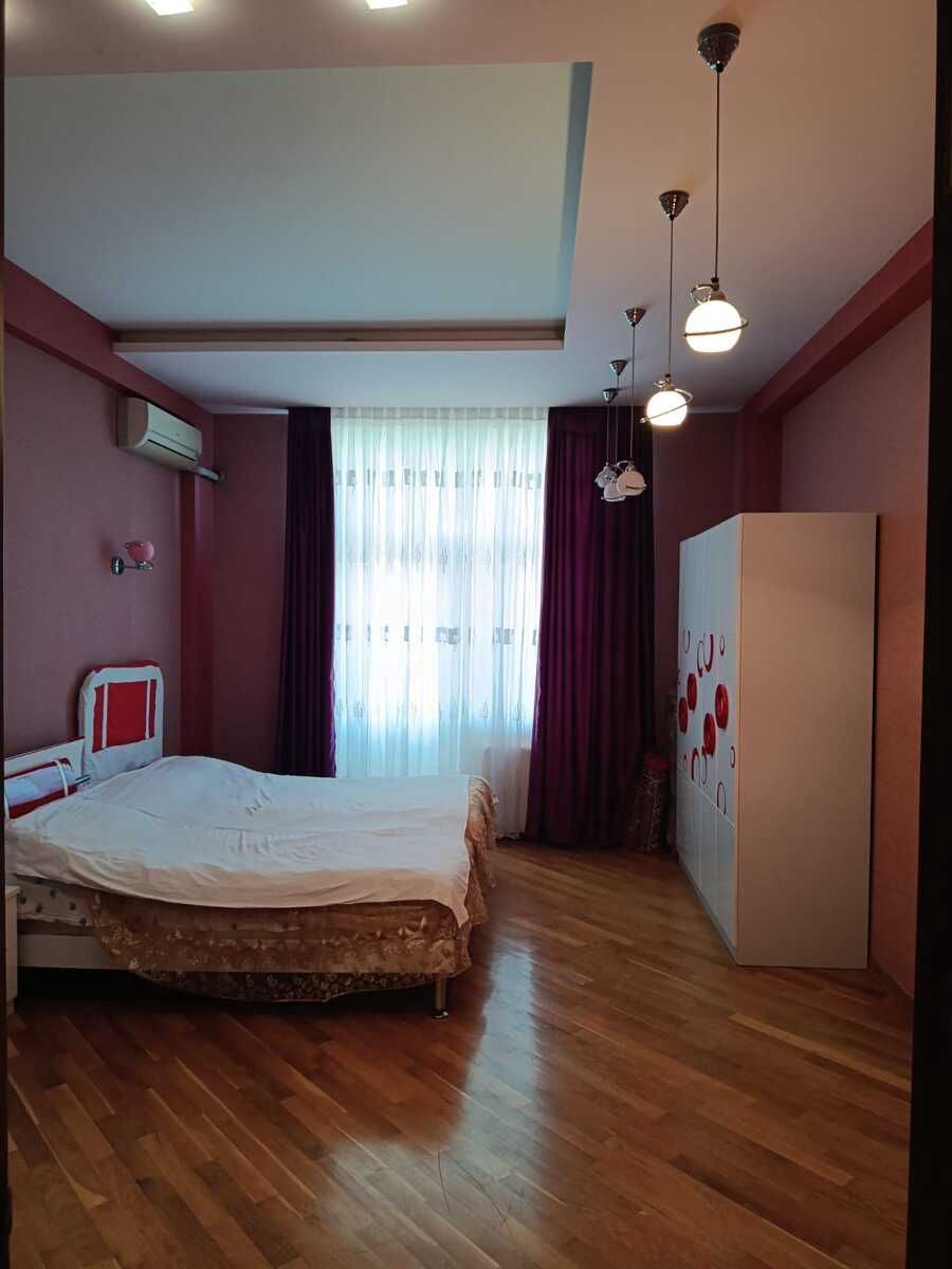 Satılır 4 otaqlı köhnə tikili 190 m² — Mənzil, Bakı (12)