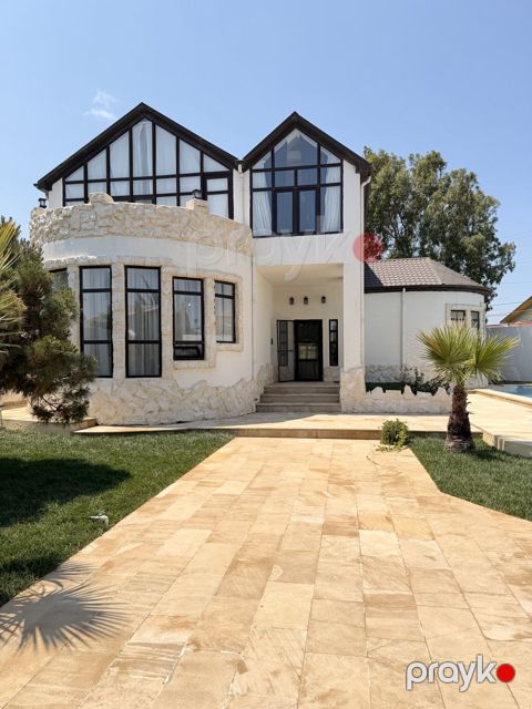 Satılır 5 otaqlı həyət evi/bağ evi 250 m²