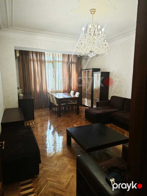 İcarəyə verilir 3 otaqlı köhnə tikili 100 m²