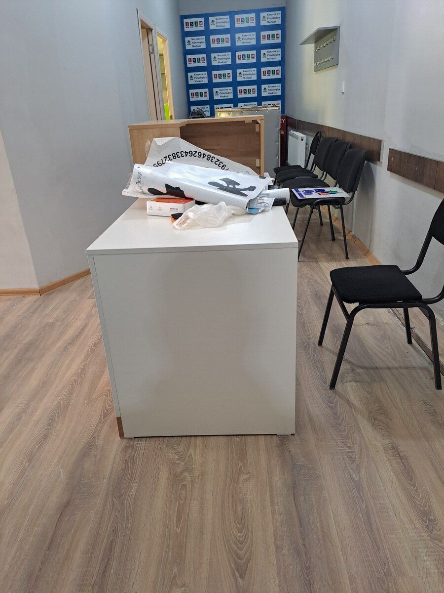 Resepşn masası — Mallar, Bakı (4)