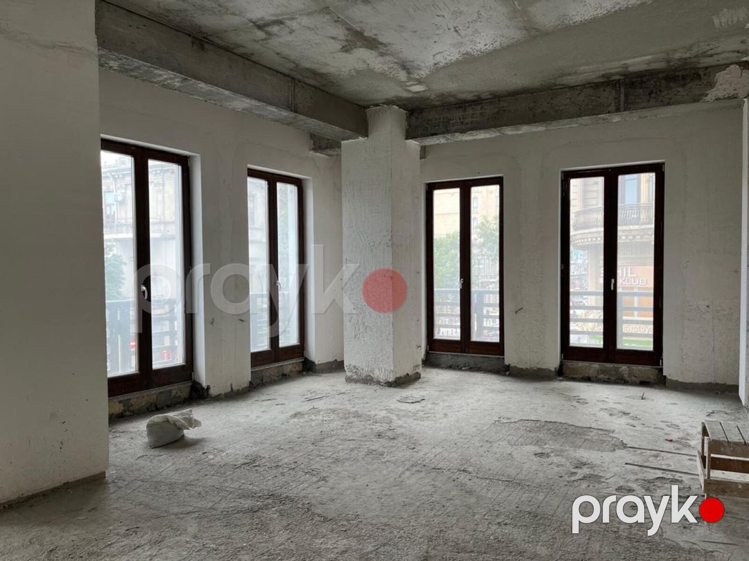 Satılır 4 otaqlı yeni tikili 246 m² — Mənzil, Bakı (7)
