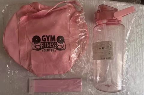Satılır‼ Yenidir. Dəstə daxildir: Gym Fitness idman — İdman geyimləri