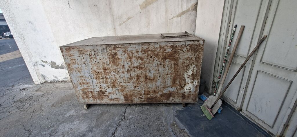 Metal yanacaq/smayazka (çən/konteyner) - qalın divarlı polad, 2,0–2,2 m — Tullantı konteynerləri, Bakı (2)