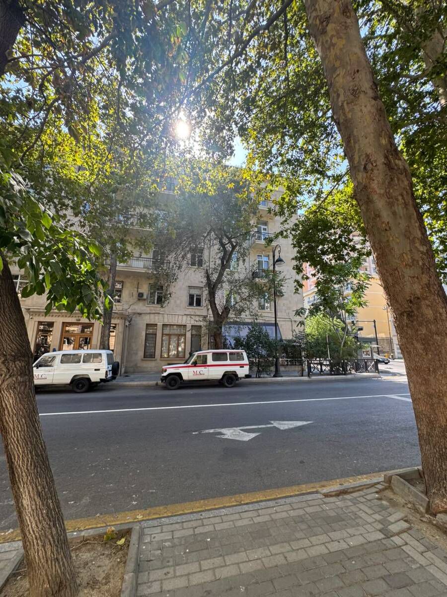 Satılır 3 otaqlı köhnə tikili 82 m² — Mənzil, Bakı
