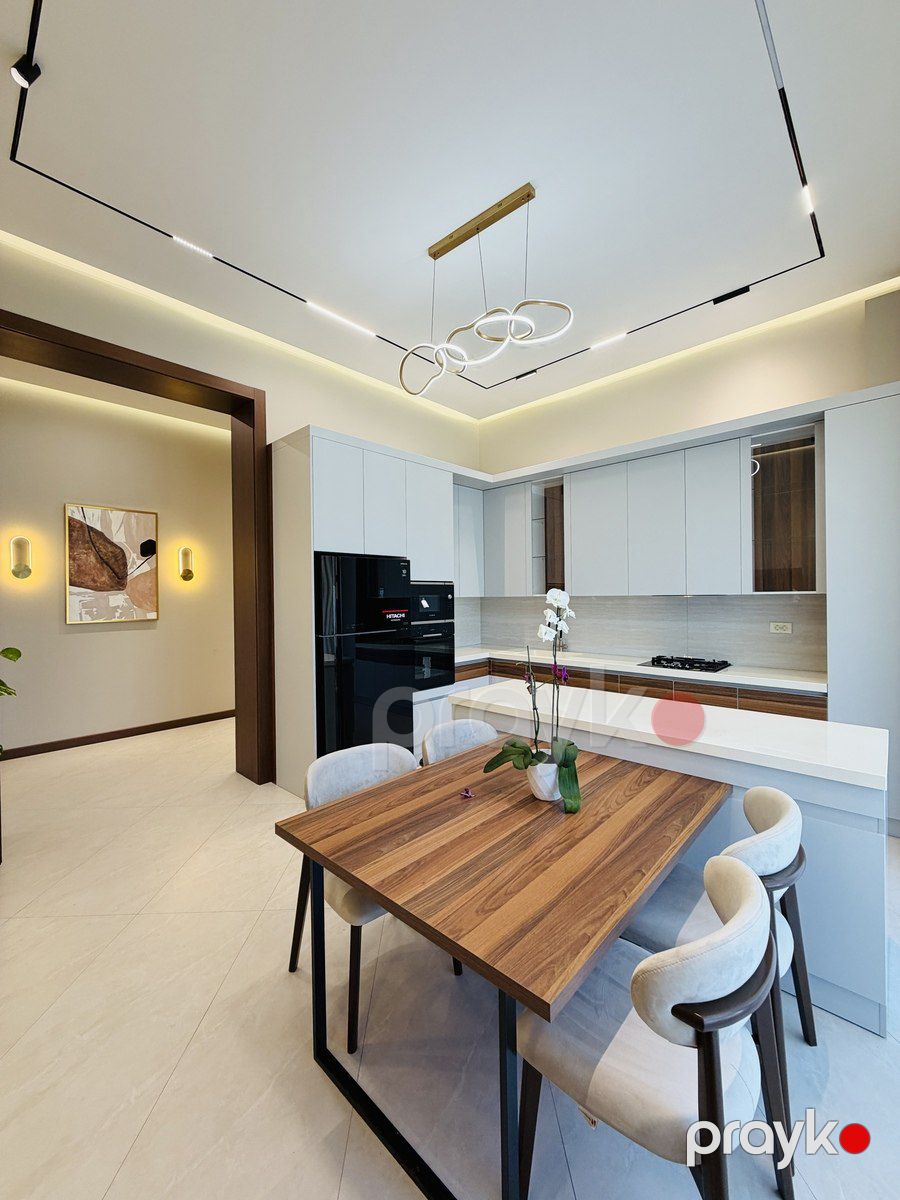 Satılır 5 otaqlı həyət evi/bağ evi 250 m² — Ev, villa, Bakı (9)