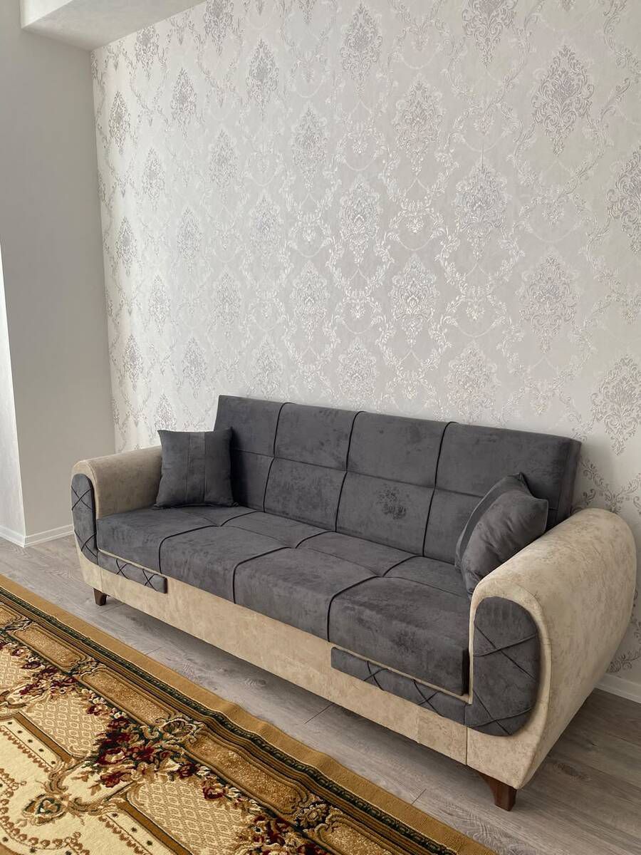 Divan — Divanlər, Bakı