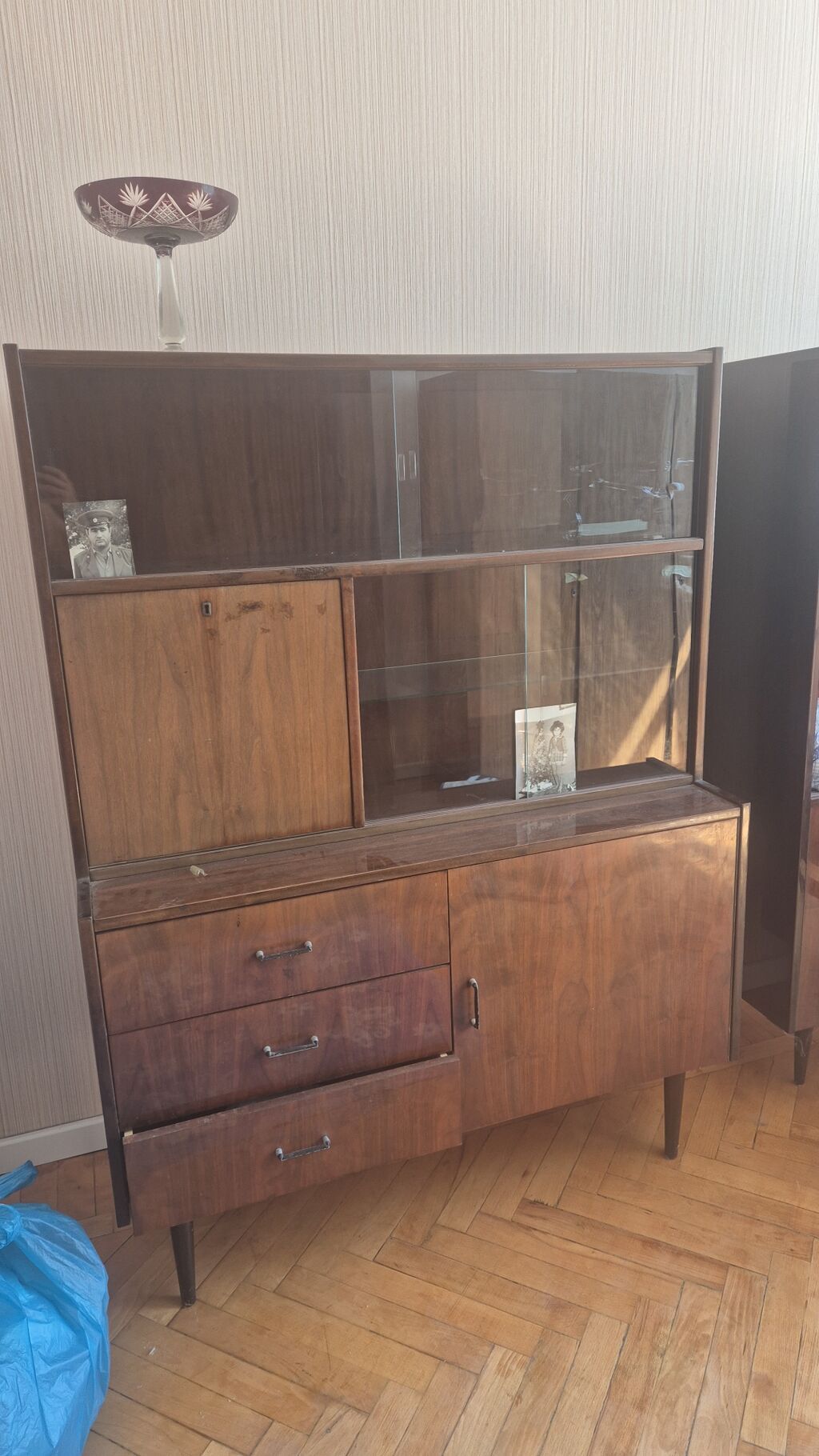 Mebel dəsti – retro üslubda vitrin və şkaf Polsha-Xanka – Material — Mebel, Bakı (3)