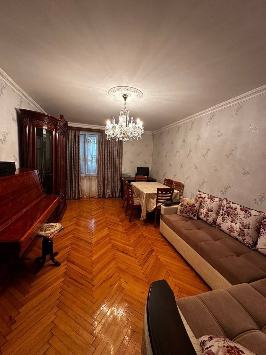 Satılır 3 otaqlı köhnə tikili 75 m² — Mənzil, Bakı